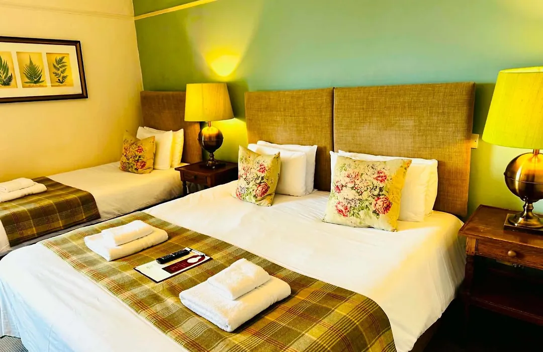 George Hotel & Granary-1